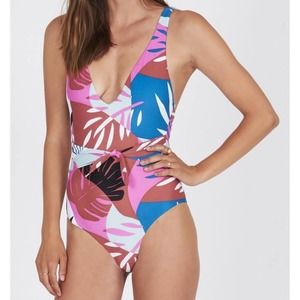 🌺AMUSE SOCIETY 🌺 // RAMSEY ONE PIECE